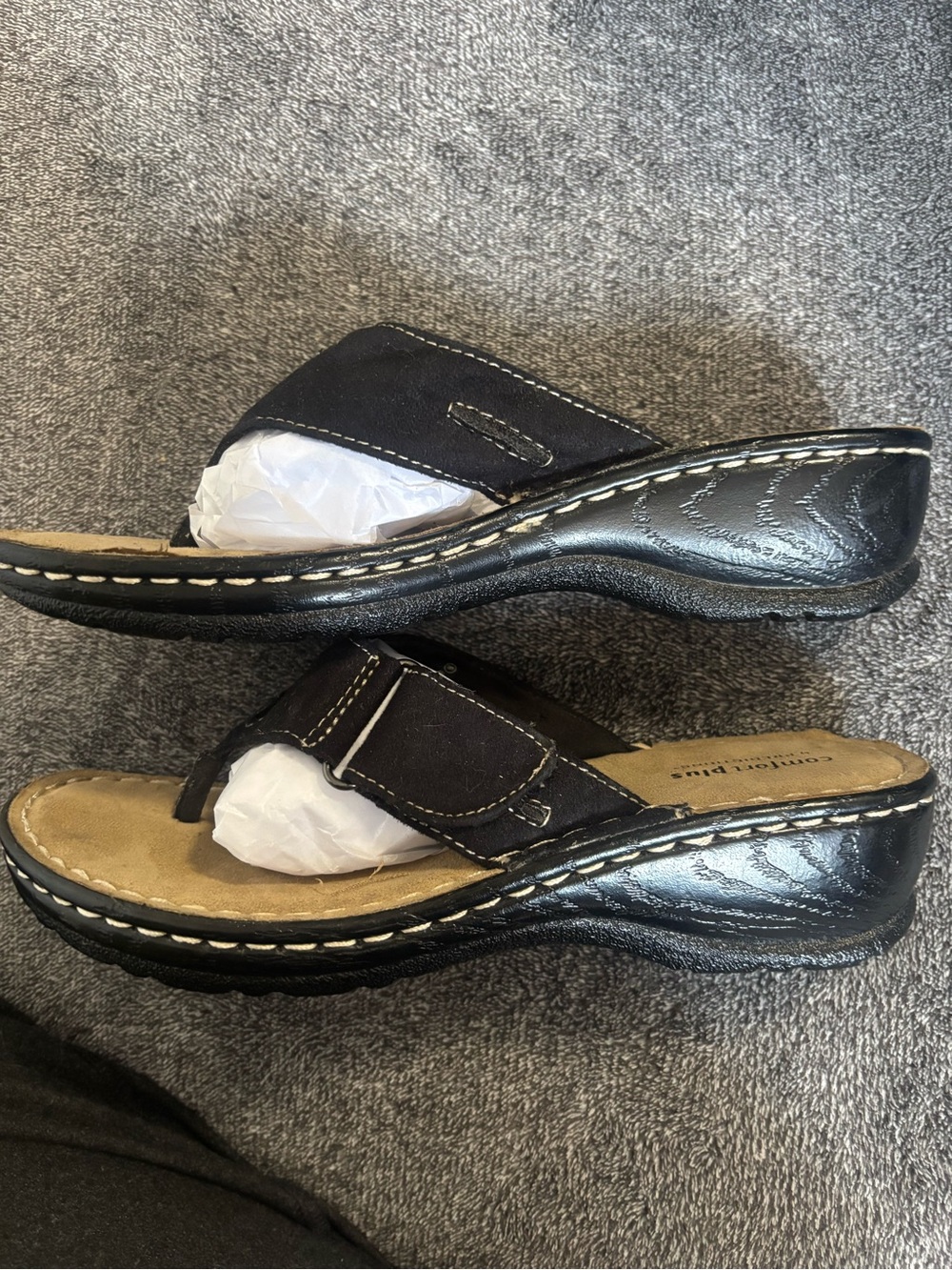 comfort plus by Predictions Black Wedge Thong Sandals